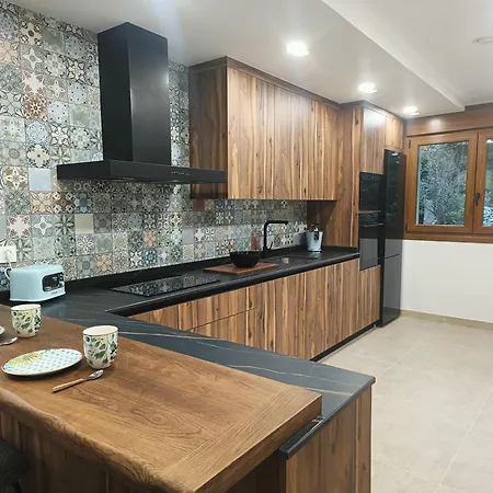 Del Valle Estrecho * La Lastra