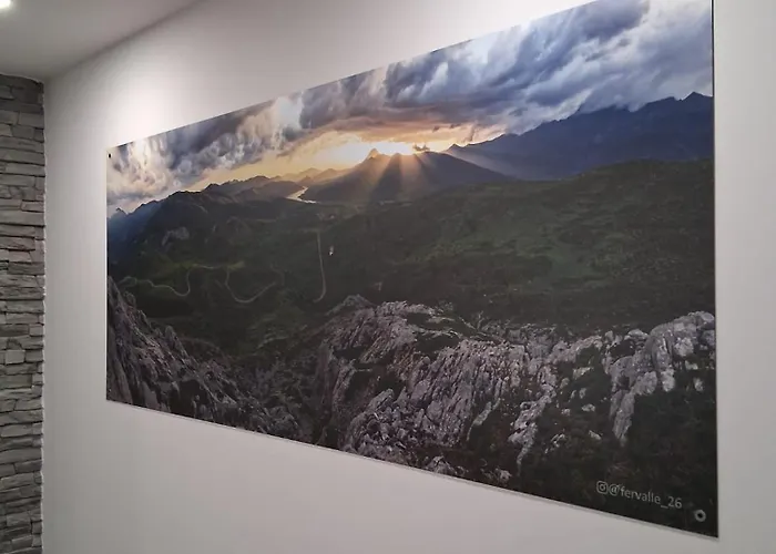 Del Valle Estrecho La Lastra